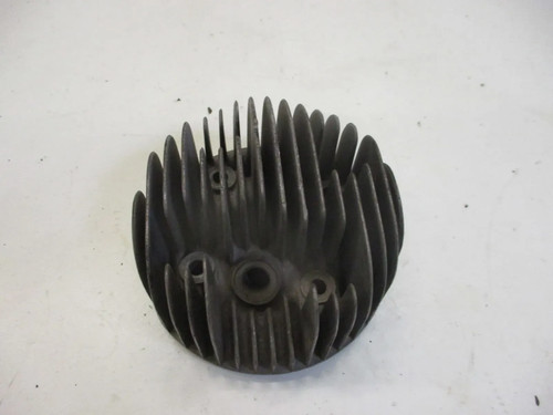Testa cilindro motore